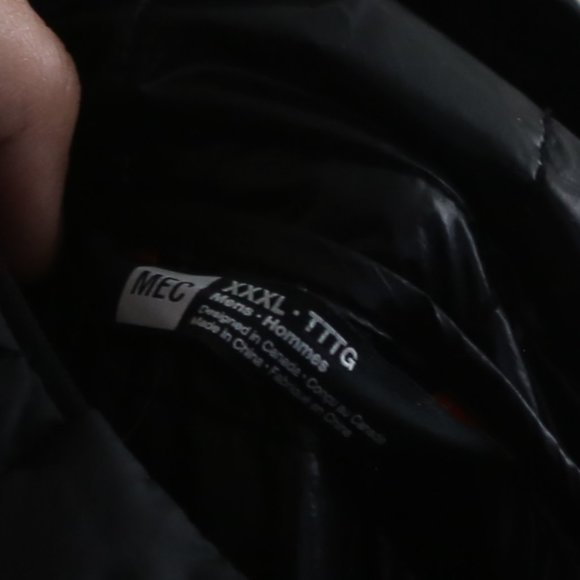 MEC Lightweight Square Stitch Down Filled Men's Puffer Jacket - Picture 4 of 5